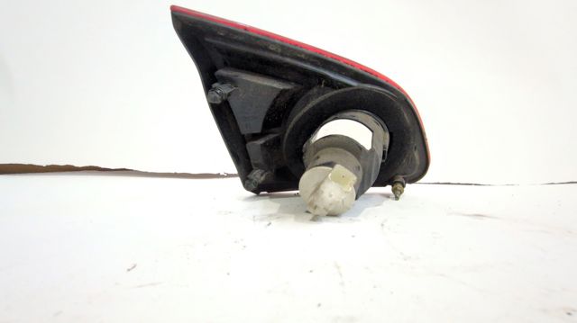 Lanterna traseira direita interna 26554JD85A NISSAN