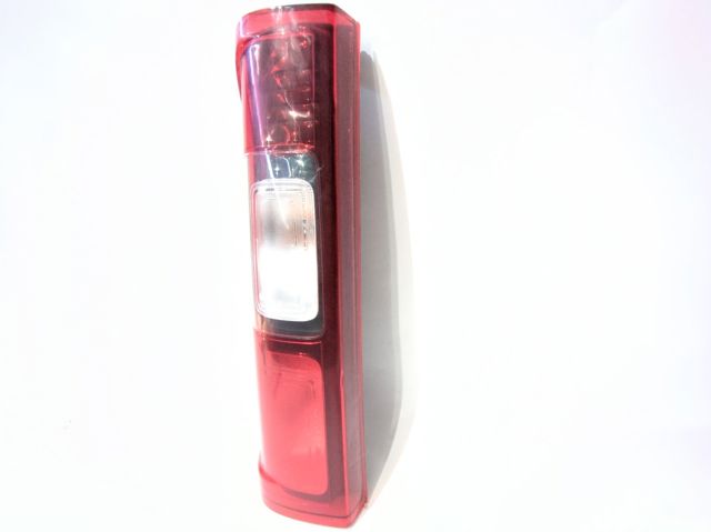 Lanterna traseira esquerda superior 265556737R OPEL