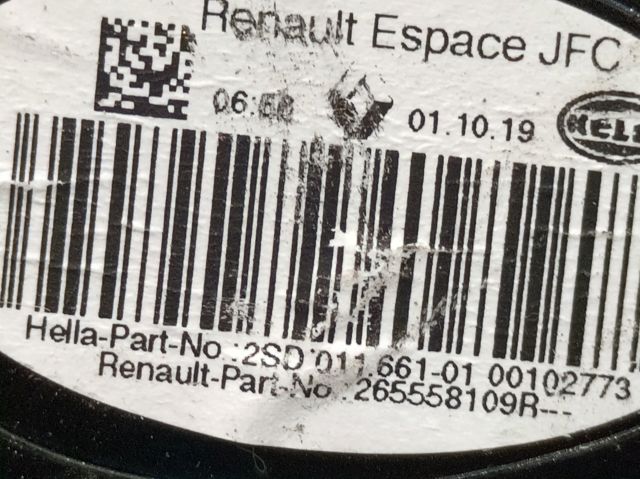 265558109R Renault (RVI)