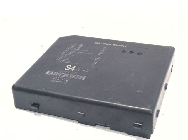 Unidade de dispositivos de segurança 284B67853R RENAULT