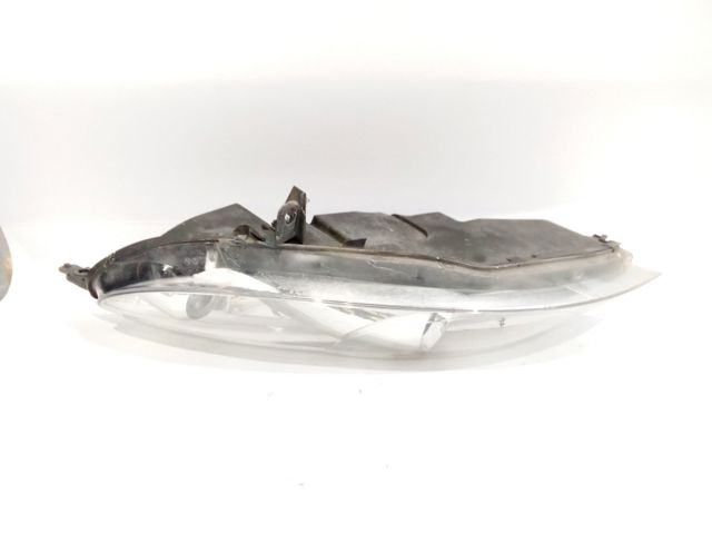 Luz esquerda 301213201 PEUGEOT