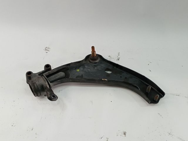 Braço oscilante inferior esquerdo de suspensão dianteira 31126772301 BMW