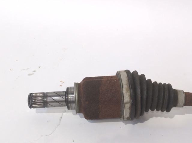 Semieixo (acionador) dianteiro esquerdo 391011406R RENAULT