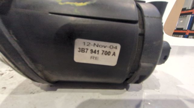 Luzes de nevoeiro direitas 3B7941700A VAG