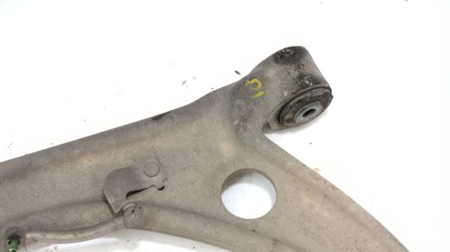 Braço oscilante inferior esquerdo/direito de suspensão dianteira 3C0407151G VAG