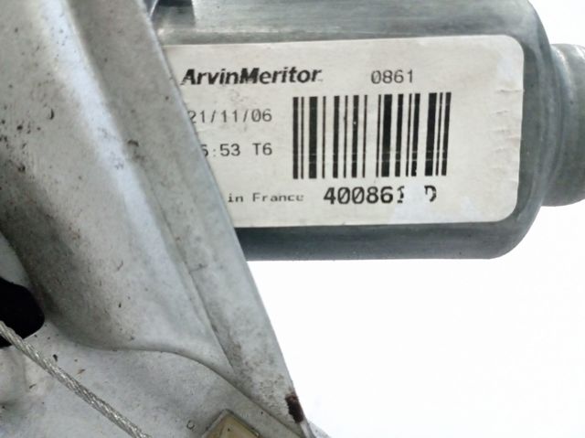 Mecanismo de acionamento de vidro da porta dianteira direita 400861D RENAULT
