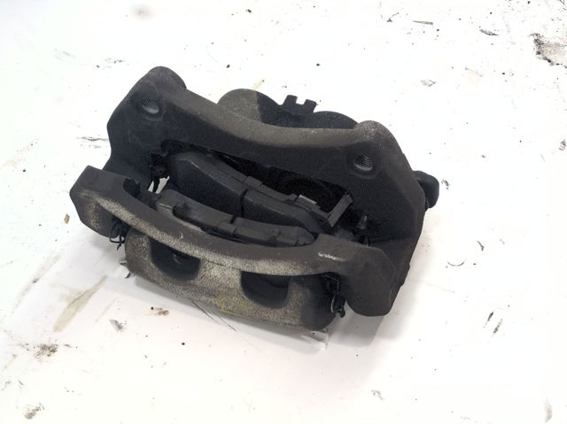 Suporte do freio dianteiro esquerdo 410114GA0A RENAULT