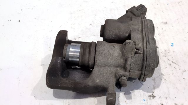 Suporte do freio traseiro esquerdo 440116390R RENAULT