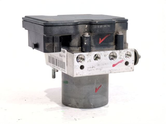476602079R Renault (RVI)