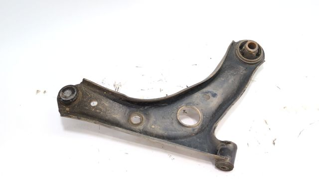 Braço oscilante inferior esquerdo de suspensão dianteira 480690H020 TOYOTA