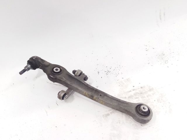 Braço oscilante inferior esquerdo/direito de suspensão dianteira 4F0407151A VAG