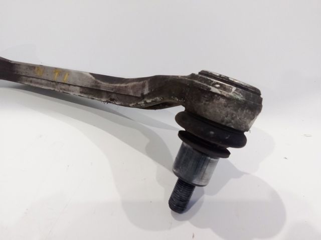 Braço oscilante inferior esquerdo de suspensão dianteira 4F0407693H VAG