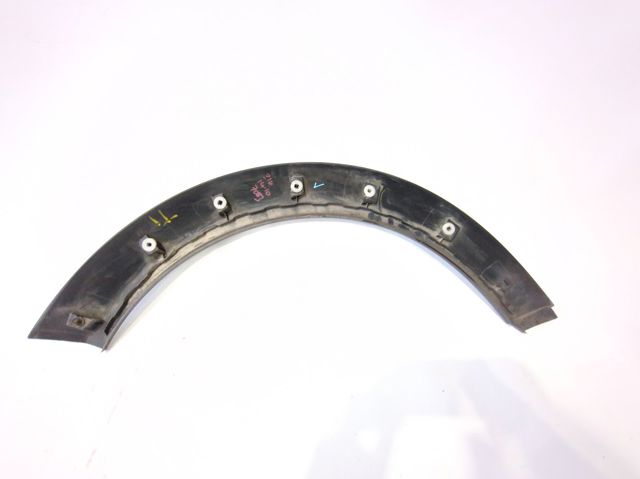 Expansor esquerdo (placa sobreposta) de arco do pára-lama traseiro 51131505869 BMW