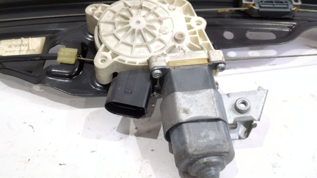 51357184745 BMW