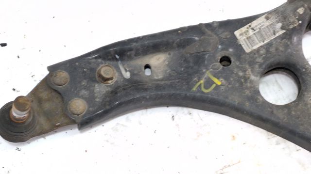 Braço oscilante inferior esquerdo de suspensão dianteira 54500A2600 HYUNDAI