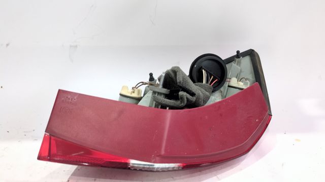 Lanterna traseira direita 5J6945096 VAG