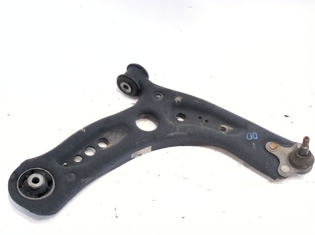 Braço oscilante inferior direito de suspensão dianteira 5Q0407152J VAG