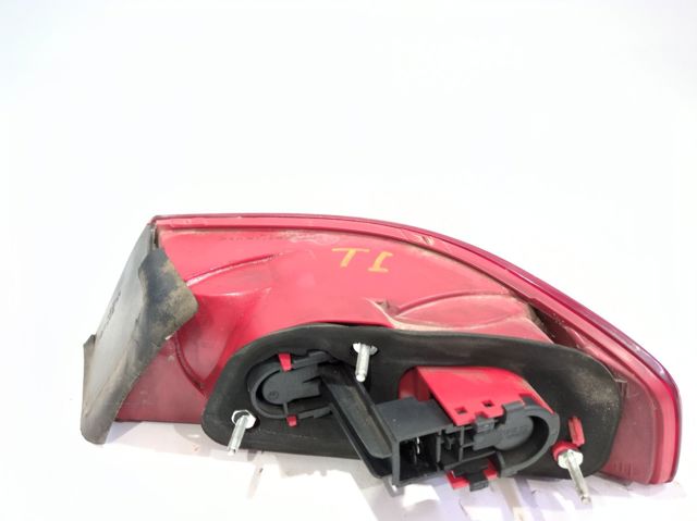 Lanterna traseira esquerda externa 60691365 FIAT