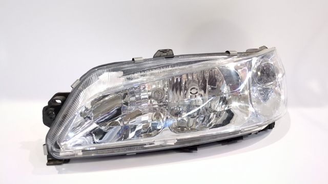 Luz esquerda 6204Q7 PEUGEOT