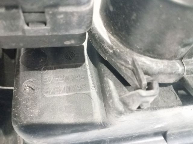 Luz esquerda 6204R5 PEUGEOT