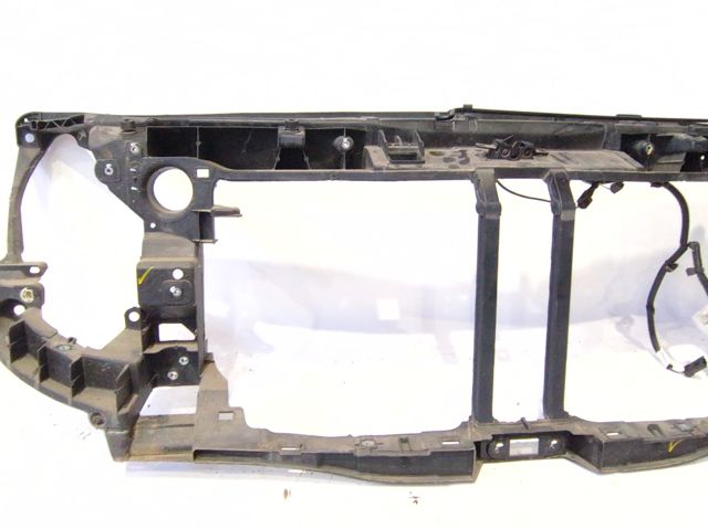 Suporte do radiador montado (painel de montagem de fixação das luzes) 625006894R RENAULT
