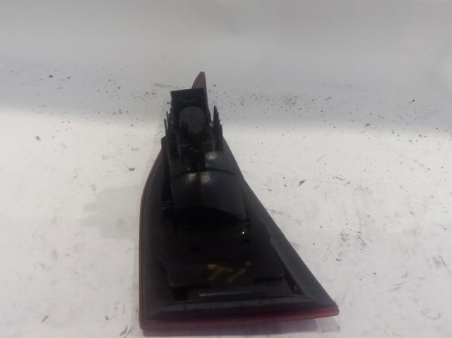Lanterna traseira esquerda interna 63212990113 BMW