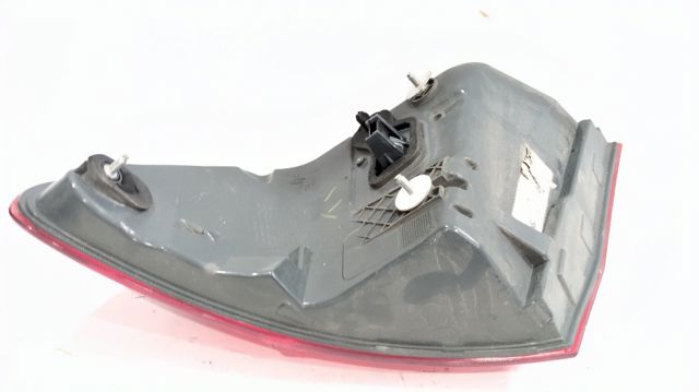 Lanterna traseira esquerda externa 63217203229 BMW