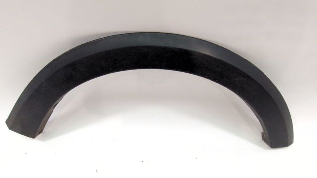 Expansor (placa sobreposta) de arco do pára-lama dianteiro direito 638747990R RENAULT
