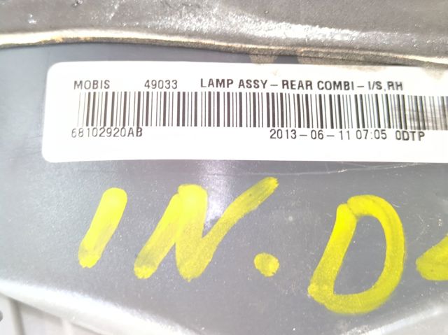 Lanterna traseira direita interna 68102920AB CHRYSLER