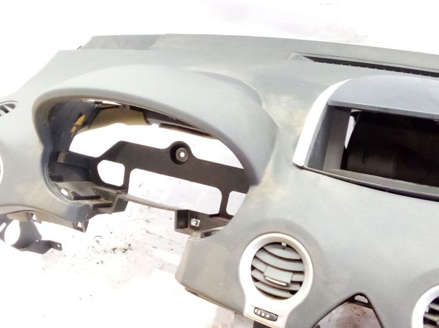 682000006R Renault (RVI)