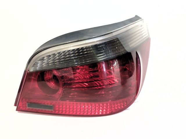 Lanterna traseira direita externa 6910768 BMW