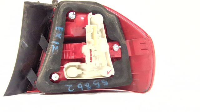 Lanterna traseira esquerda externa 6937457 BMW