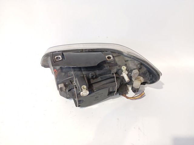 Luz direita 6K1941044A VAG