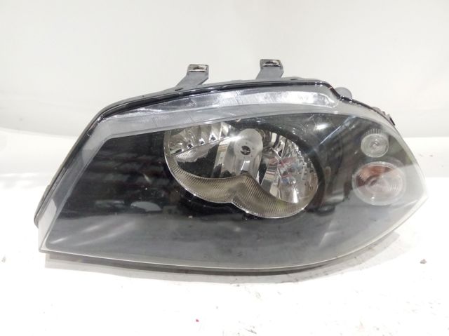 Luz esquerda 6L1941751M VAG