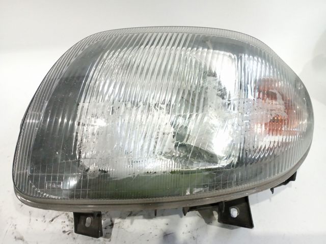 Luz esquerda 7701697617 RENAULT