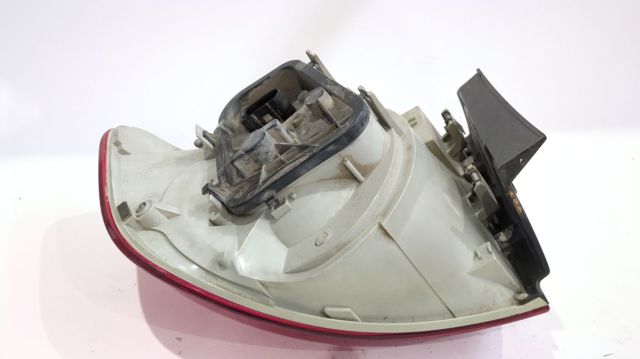 Lanterna traseira esquerda externa 7L6945095P VAG