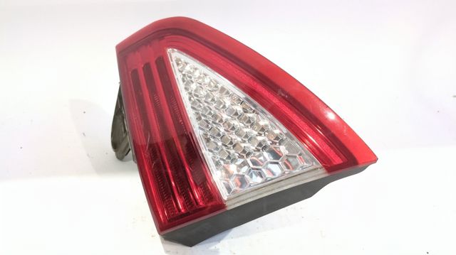 Lanterna traseira direita interna 7S7113A602NF FORD