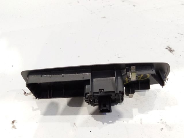809600004R Renault (RVI)