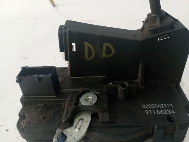 Fecho da porta dianteira direita 8200042171 RENAULT