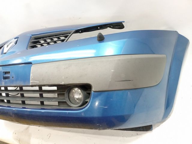 Pára-choque dianteiro 8200142001 RENAULT