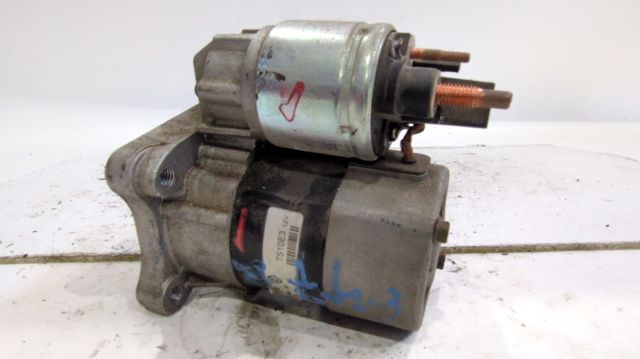 Motor de arranco 8200266777B RENAULT