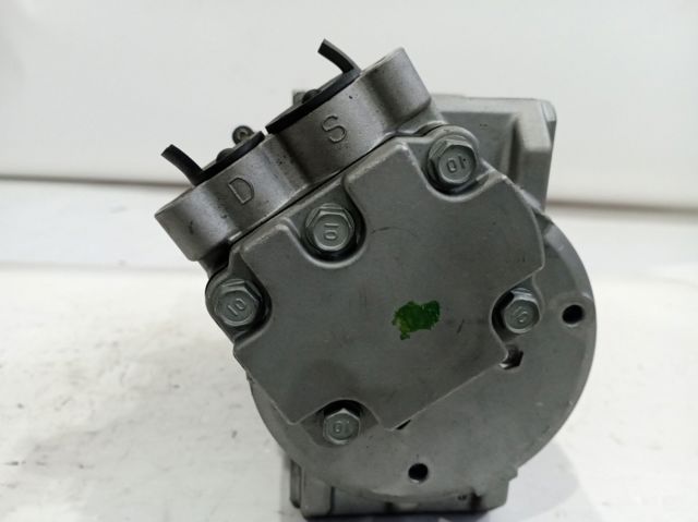 Compressor de aparelho de ar condicionado 8200537190 RENAULT