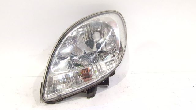Luz esquerda 8200589032 RENAULT