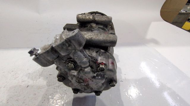 Compressor de aparelho de ar condicionado 8200716562 RENAULT