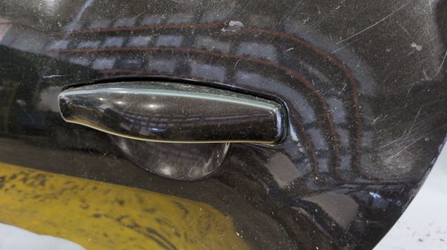 Porta traseira esquerda 821012768R RENAULT