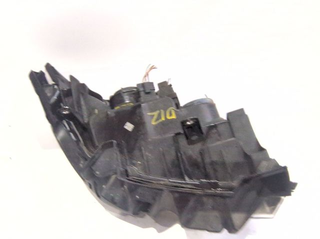 Luz esquerda 89306990 RENAULT