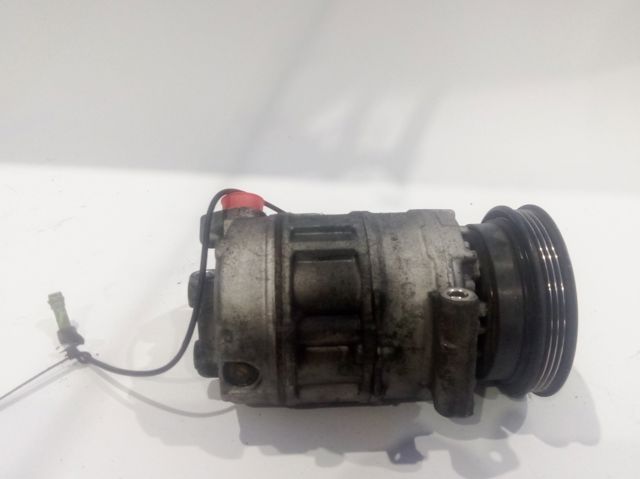 Compressor de aparelho de ar condicionado 8D0260805Q VAG