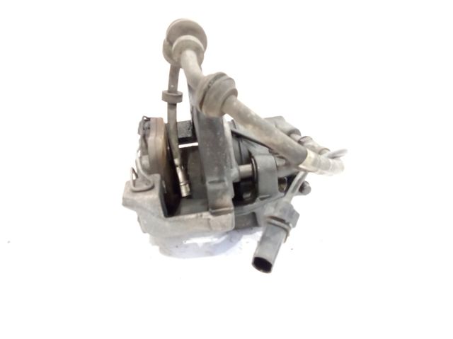Suporte do freio dianteiro esquerdo 8K0615123C VAG
