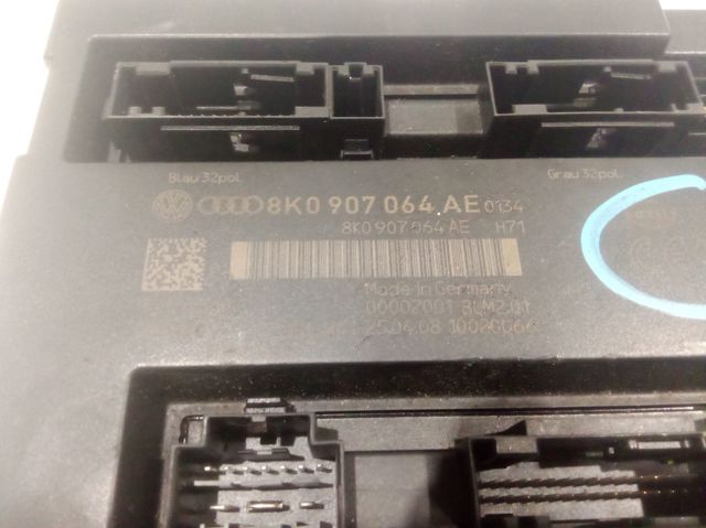 Unidade de conforto 8K0907064AE VAG