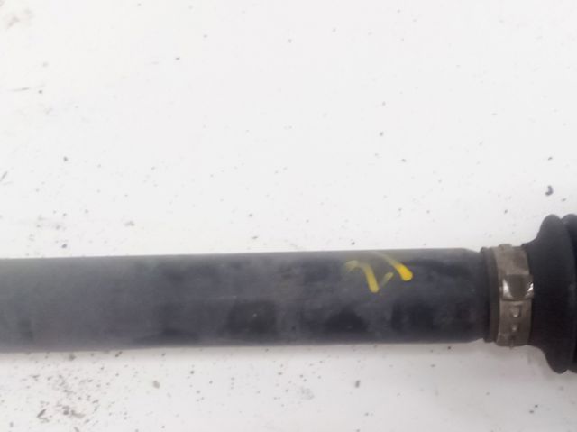 Semieixo (acionador) dianteiro 8R0407271B VAG